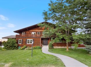266 N Alpenhof Ct, Midway, UT 84049