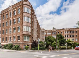 5810 Cowen Pl NE APT 404, Seattle, WA 98105