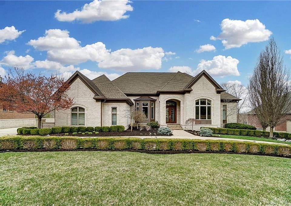 1st image of 2556 Glen Abbey Pl