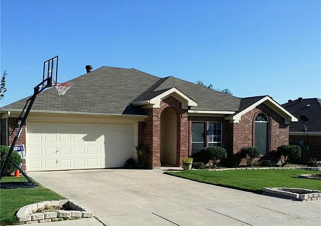 1st image of 2405 Castle Pines Dr
