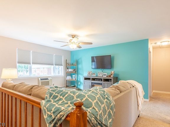 4th image of 31B Atherton Ct #B