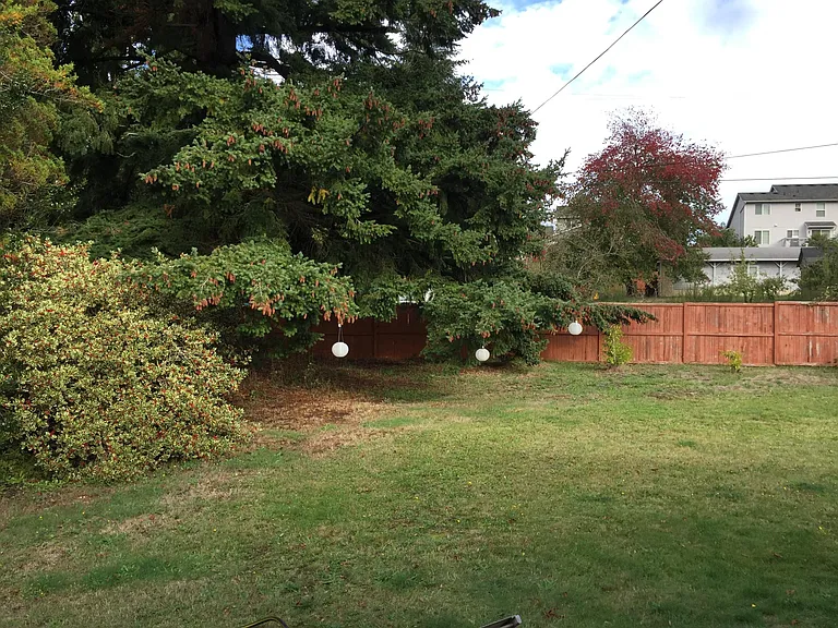 2713 SE Sedgwick Rd — Photo 3