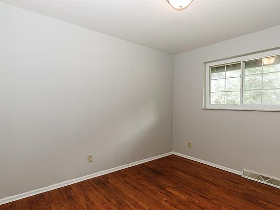 4th image of 10551 Lemarie Dr