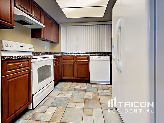 5th image of 3822 W Mauna Loa Ln