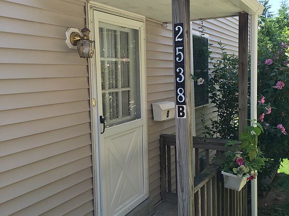 Private Entrance