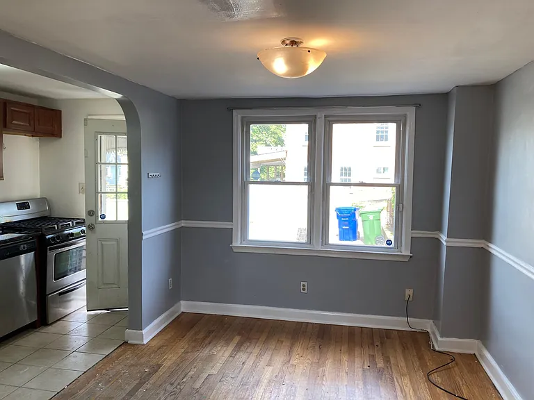 1061 Rockhill Ave — Photo 9