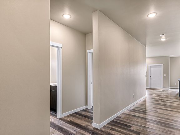 3rd image of 2683 Sandwood Lane