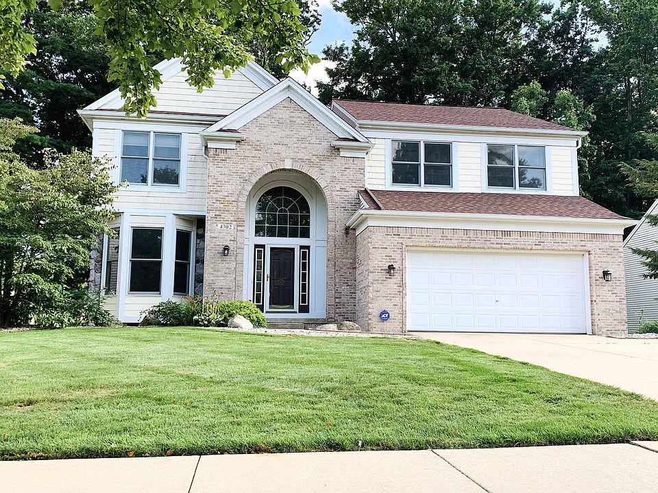 1st image of 4702 Woodcreek Dr SE