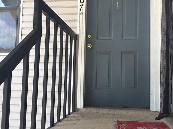 2nd image of 1932 E Lindsey St APT 207