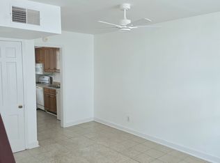 111 Spring St APT B, Charleston, SC 29403