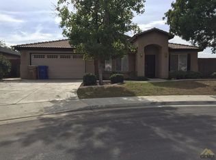 6123 Ragusa Ln, Bakersfield, CA 93308