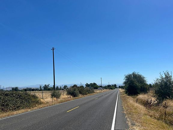 4th image of 20509 Live Oak Rd