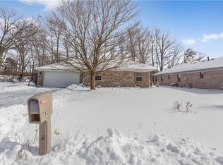 75 N Coventry Ct, New Palestine, IN