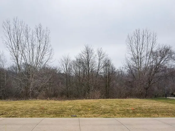 4357 Regal Dr, Akron, OH 44321