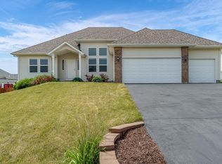 622 Ashleigh Ln, Roscoe, IL 61073