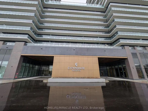15 Skyridge Dr, Brampton, ON