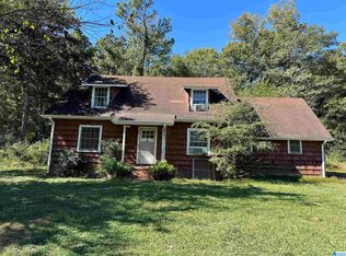 614 Woods Rd, Gardendale, AL 35071