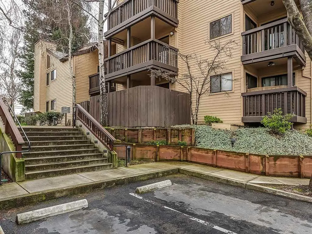 99 Cleaveland Rd APT 11 photo 1