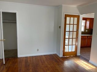 25811 147th Ave #2, Rosedale, NY 11422