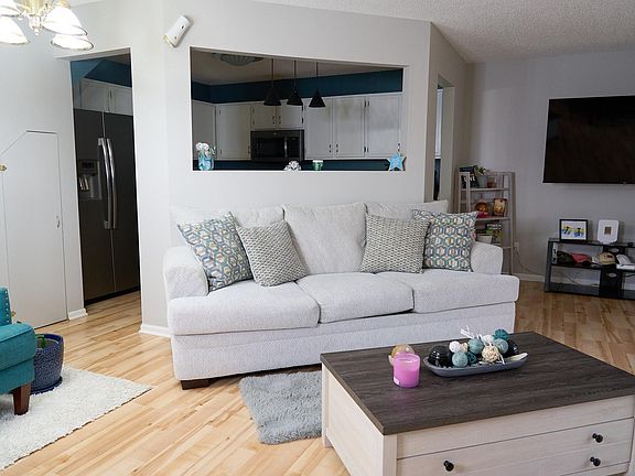 5th image of 12997 Harriet Ave S
