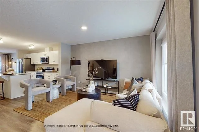 1225 16A Street NW, Edmonton — Photo 2