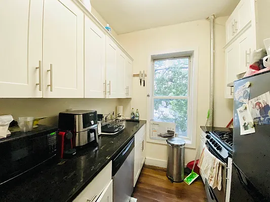 Rented by Nooklyn NYC LLC | media 32