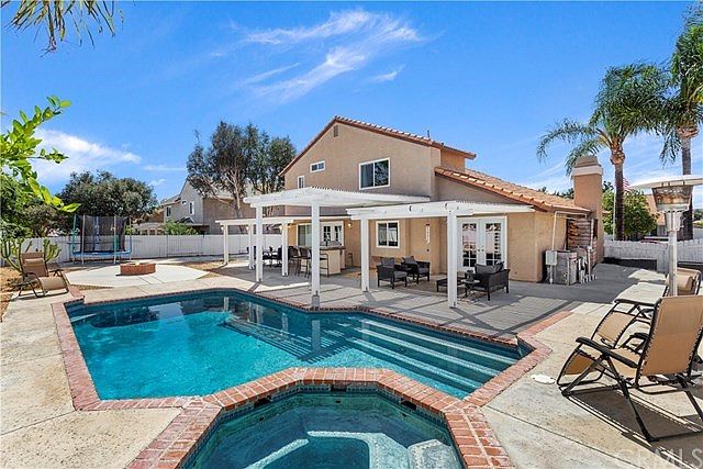 1st image of 25353 Lacebark Dr