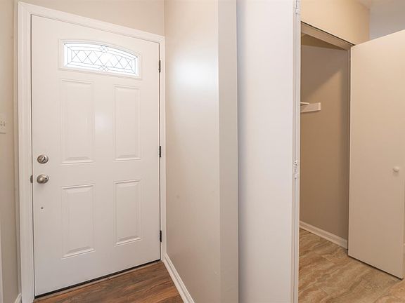 3rd image of 3183 Pimlico Pkwy