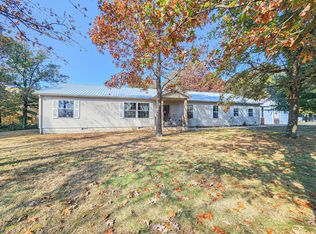 291 Concord Dr, Marshfield, MO 65706
