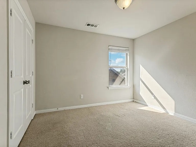 220 Black Alder Dr — Photo 14