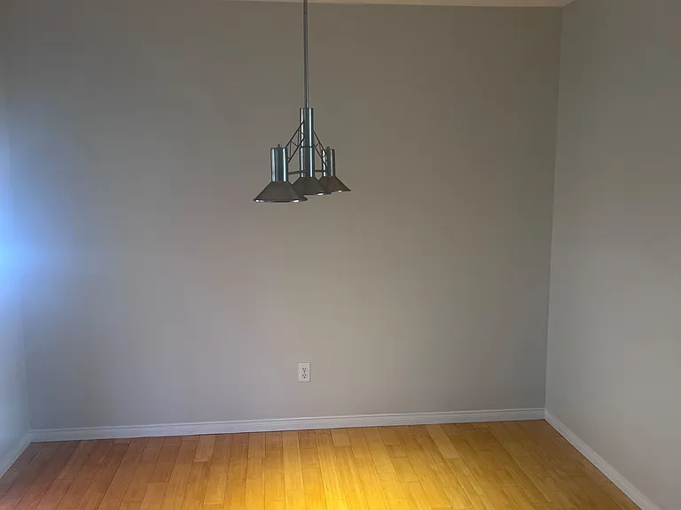 472 Talltree Cres — Photo 14