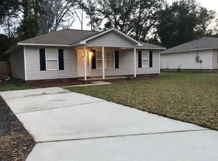 5729 Berry St, Milton, FL 32583