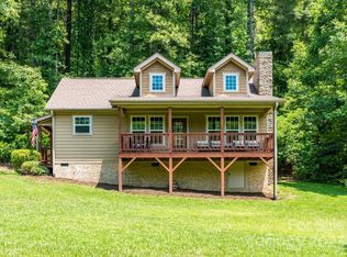 7 Happy Crow Ln, Asheville, NC 28805