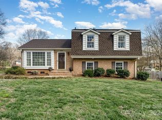 3032 Scarlet Cir, Charlotte, NC 28273