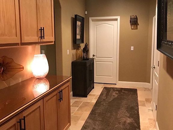 4th image of 3803 Northern Oak Dr