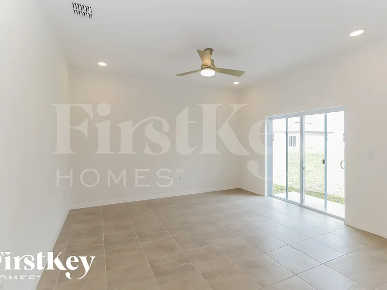 125 Windsor Reserve Dr — Photo 4