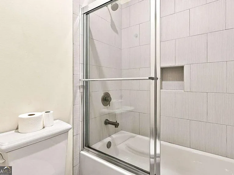 826 Canterbury Overlook — Photo 30
