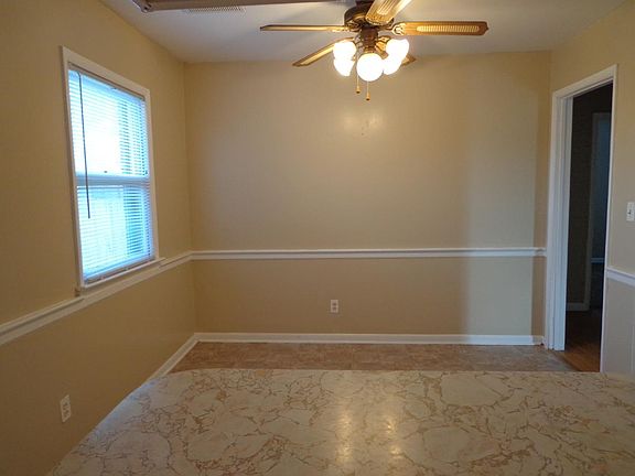 3rd image of 1053 Patricia Ln