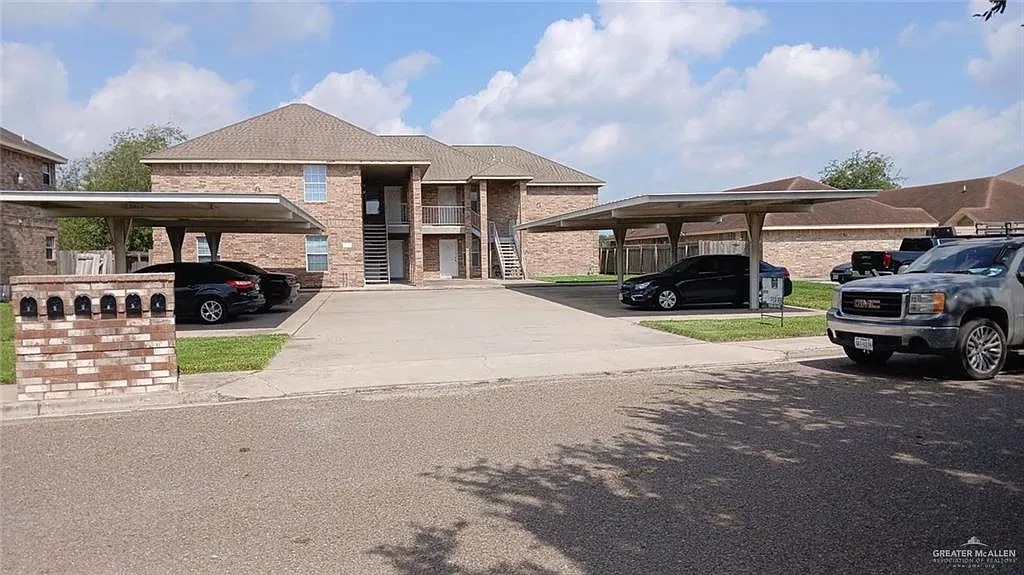 2 bed, 2.0 bath, 5354 sqft, $850 — Photo 1