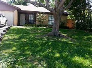 817 Lake Pl, Azle, TX 76020