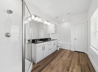 Luxe of Denton, Denton, TX 76207
