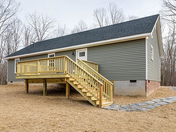 4th image of 3 Edge Hill Dr