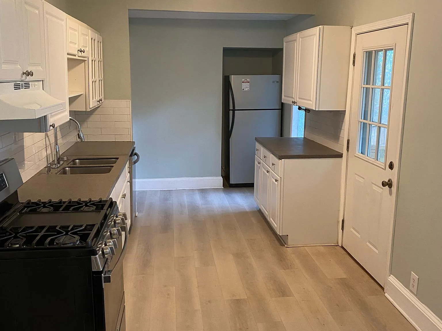 27 Screven St NE — Photo 3