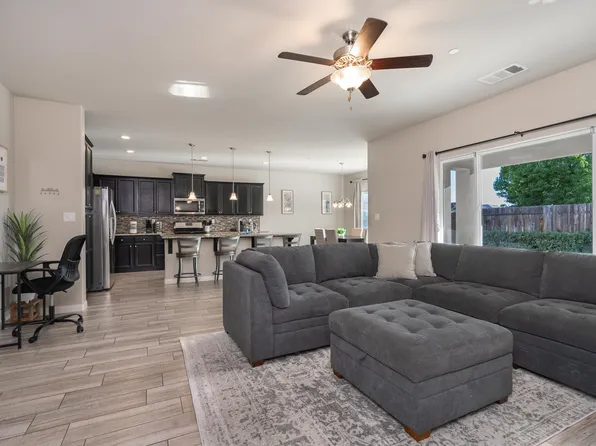 (undisclosed Address), Bakersfield, CA 93312