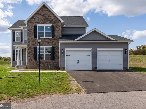 87 Eagle Ln #5, Hanover, PA 17331