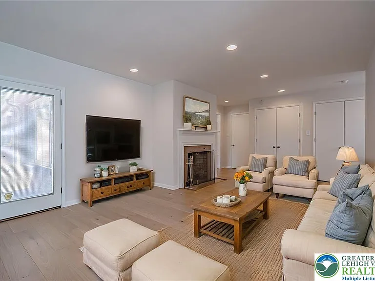 3608 S Highland St — Photo 18