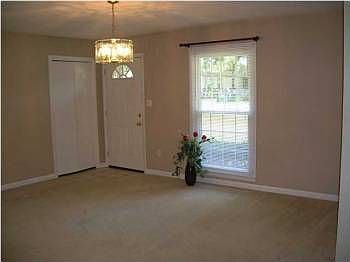 2nd image of 27 Majors St
