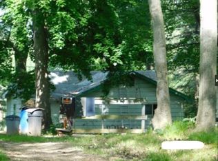 1054 Burrington Dr, Harrison, MI 48625