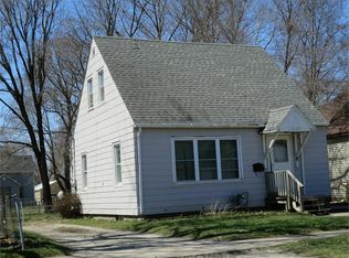 1105 Columbia St, Waterloo, IA 50703