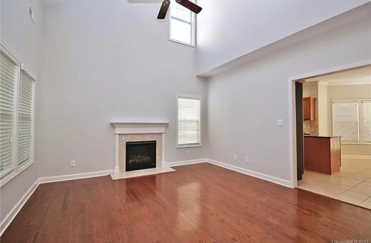 Building Photo - 4403 Glenduran Ln